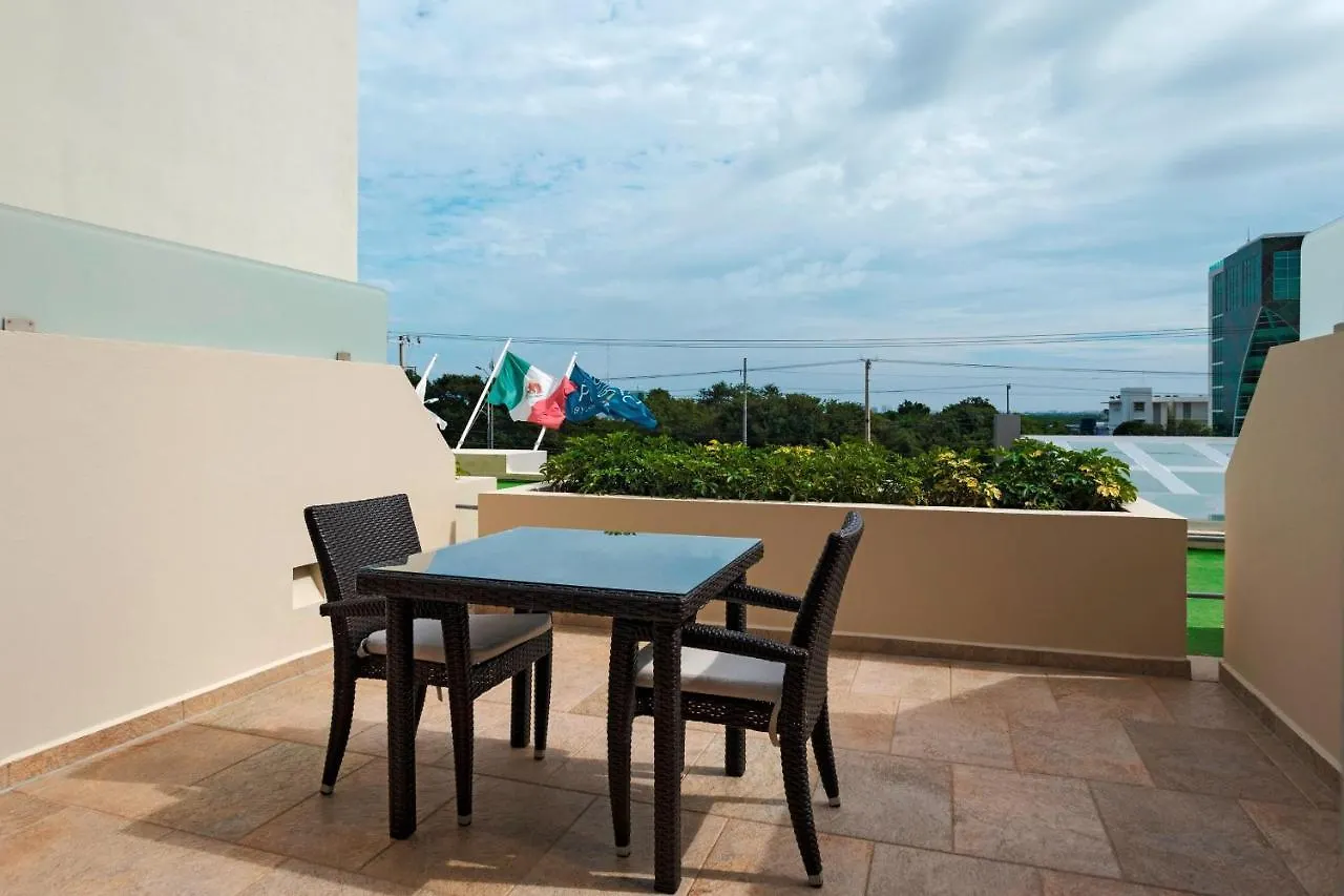 Four Points By Sheraton Cancun Centro 4*,  Mexico