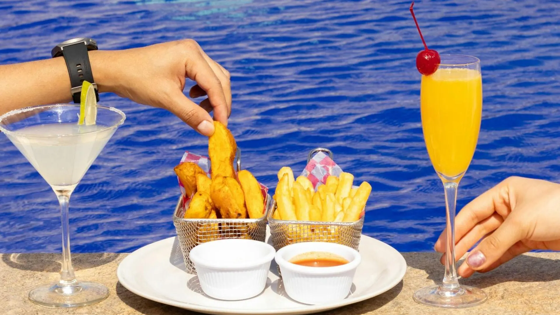 Four Points By Sheraton Cancun Centro 4*,
