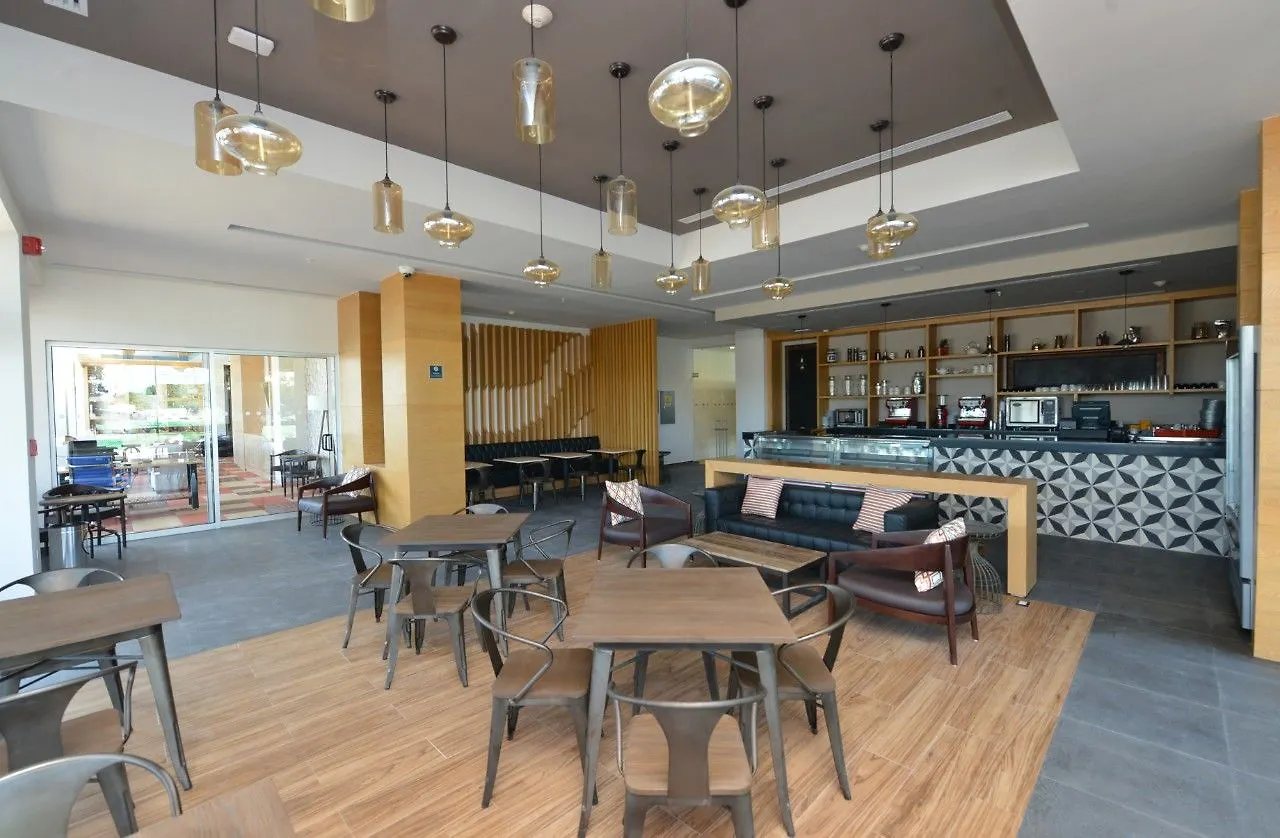 Four Points By Sheraton Cancun Centro