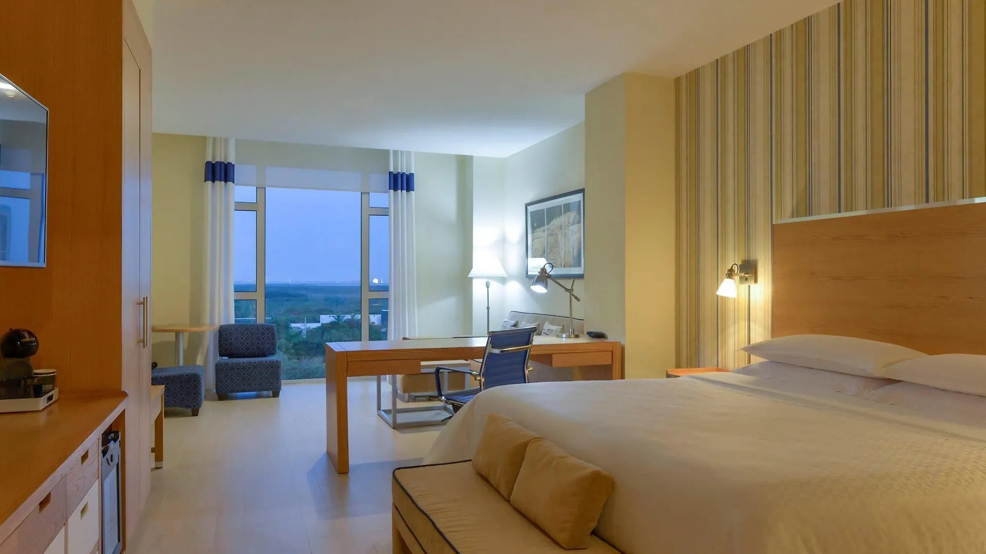 **** Hotel Four Points By Sheraton Cancun Centro Mexico